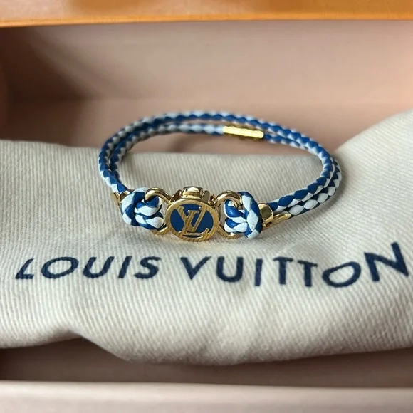 Louis Vuitton | Jewelry | Louis Vuitton Clic It Bracelet